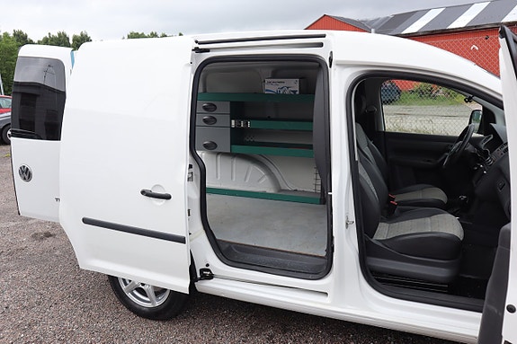 Volkswagen Caddy 18 of 25