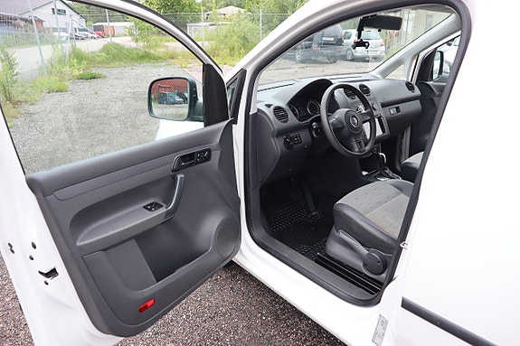 Volkswagen Caddy 25 of 25