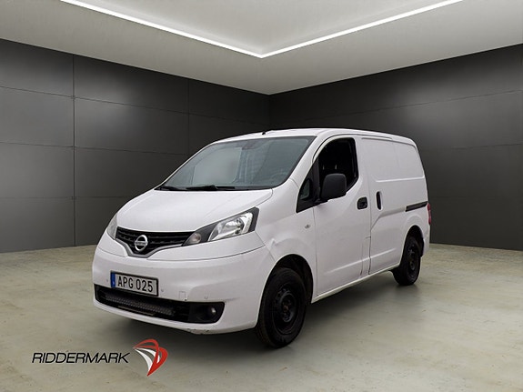 Nissan NV200 3 of 5