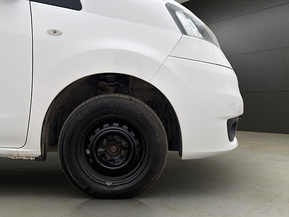 Nissan NV200 27 of 27