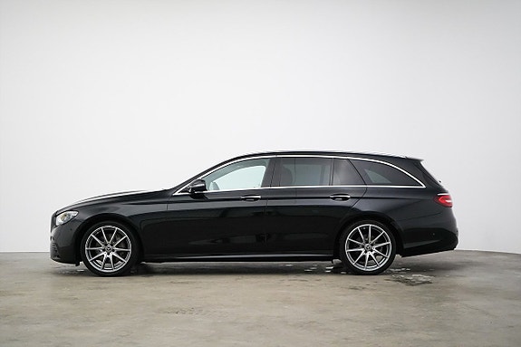 Mercedes-Benz E220 d 3 of 5