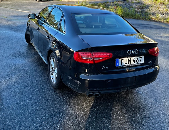 Audi A4 5 of 19