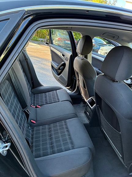 Audi A4 8 of 19