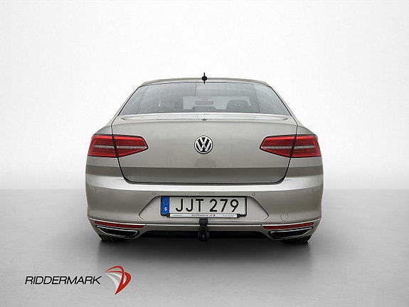 Volkswagen Passat 7 of 28