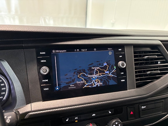 Volkswagen Transporter 14 of 19
