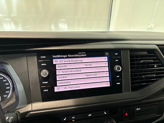 Volkswagen Transporter 17 of 19