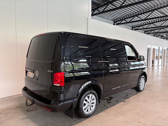 Volkswagen Transporter 3 of 5