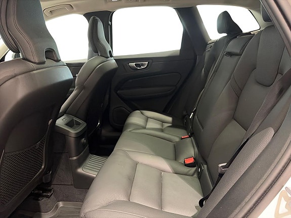 Volvo XC60 6 of 14