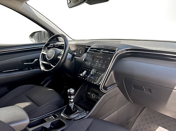 Hyundai Tucson 13 of 18