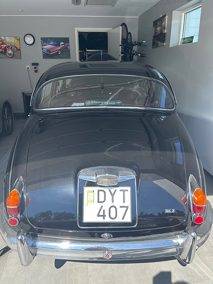 Jaguar XK 4 of 5