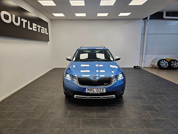 Skoda Octavia Scout 4 of 5