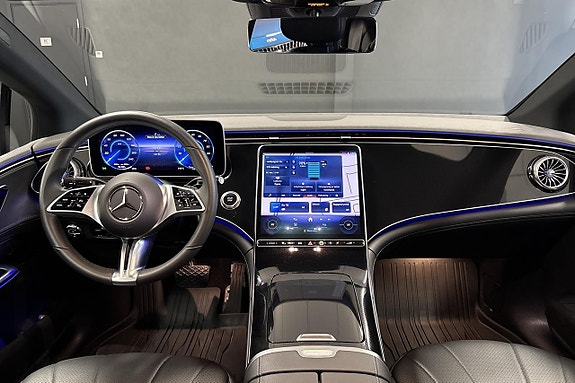 Mercedes-Benz EQE350 10 of 23