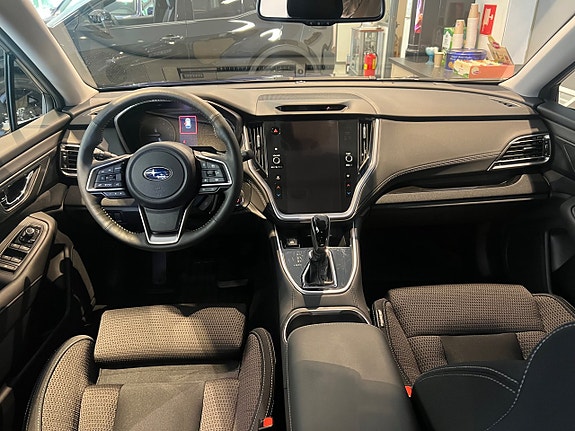 Subaru Outback 6 of 12