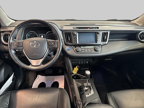 Toyota RAV4 9 of 11