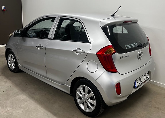 Kia Picanto 3 of 5