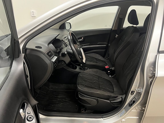 Kia Picanto 8 of 11