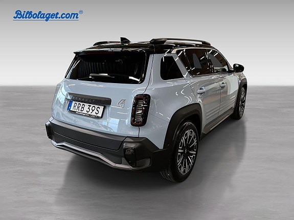 Renault 4 E-Tech 5 of 5