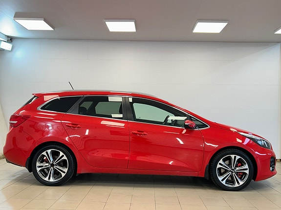 Kia Ceed 3 of 5