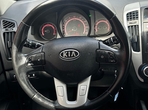 Kia Ceed 12 of 18