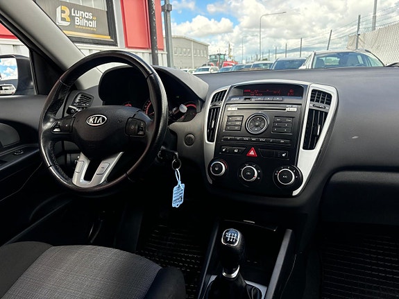Kia Ceed 11 of 18