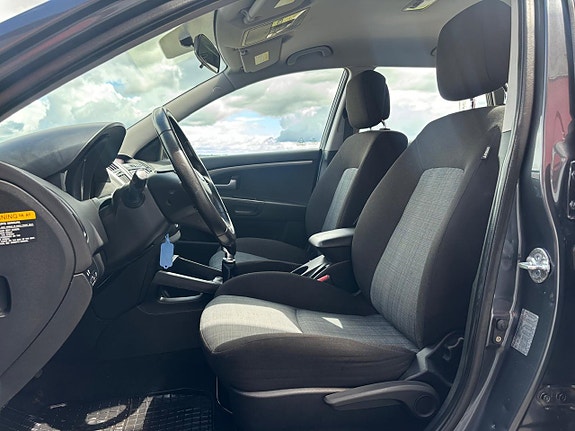 Kia Ceed 15 of 18