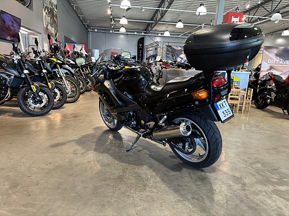 Kawasaki ZZ-R600 4 of 5