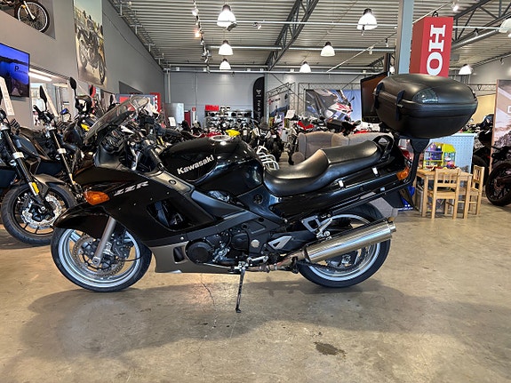Kawasaki ZZ-R600 5 of 5