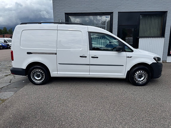 Volkswagen Caddy Maxi 10 of 16