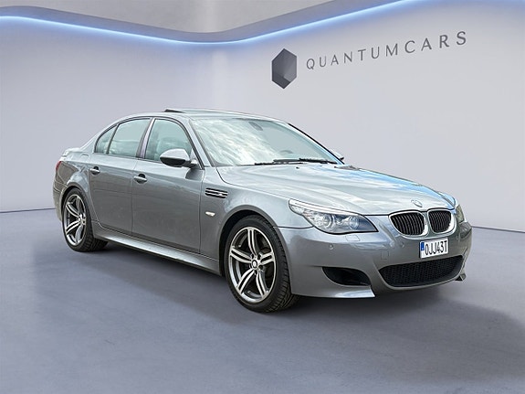 BMW M5 8 of 27