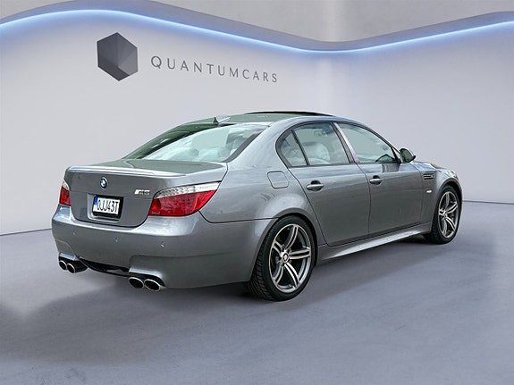 BMW M5 6 of 27