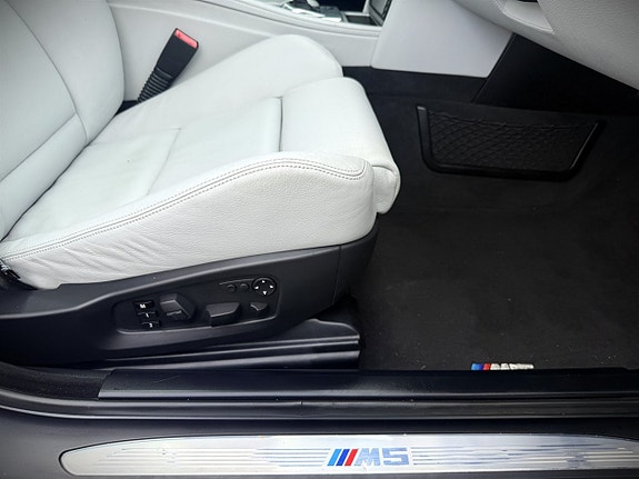 BMW M5 27 of 27