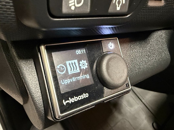 Nissan NV300 15 of 19