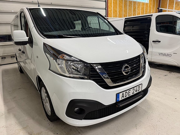 Nissan NV300 5 of 19