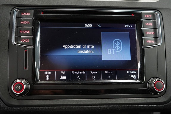 Volkswagen Caddy 21 of 24