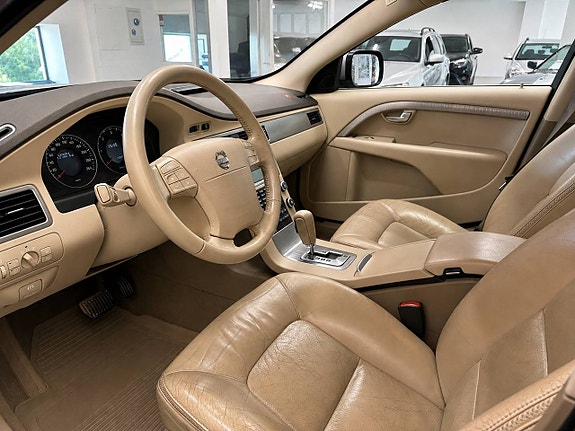 Volvo XC70 5 of 5