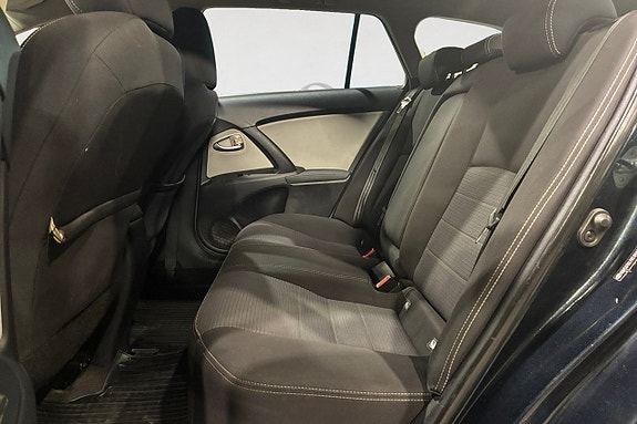 Toyota Avensis 14 of 17