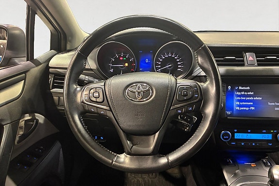 Toyota Avensis 13 of 17