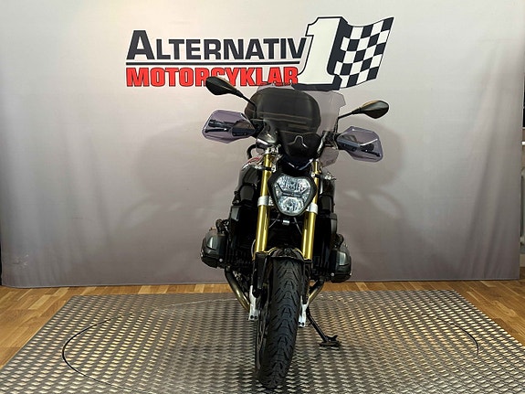 BMW R1200R 7 of 14