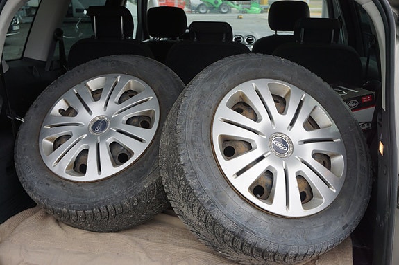 Ford S-MAX 4 of 5