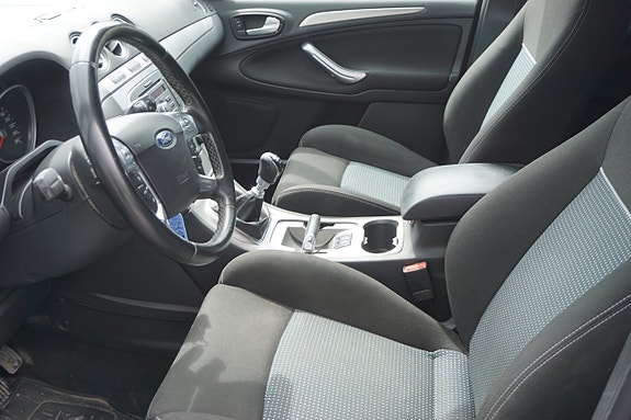 Ford S-MAX 5 of 5