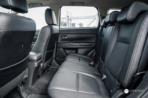 Mitsubishi Outlander 6 of 8