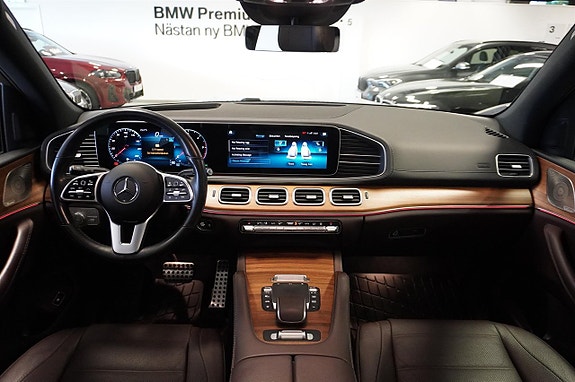 Mercedes-Benz GLS400 d 10 of 30