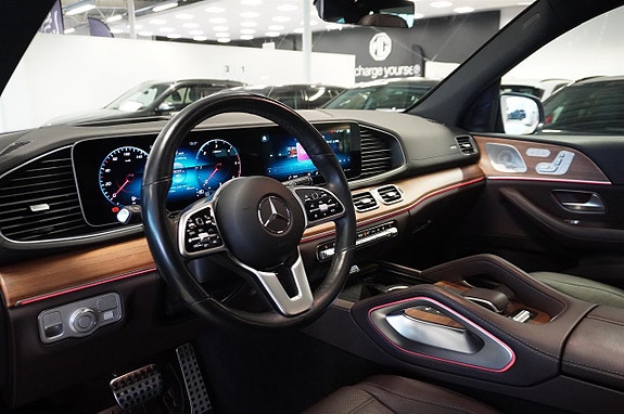 Mercedes-Benz GLS400 d 9 of 30