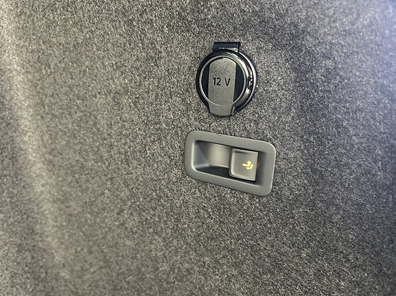 Volkswagen Golf I 9 of 22