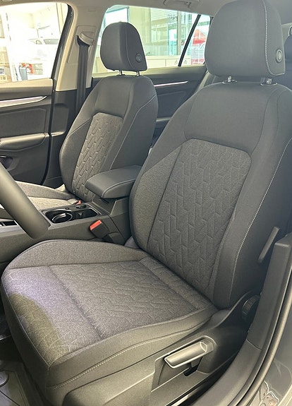 Volkswagen Golf I 19 of 22