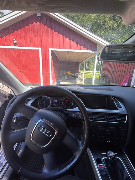 Audi A4 5 of 5