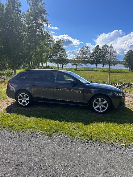 Audi A4 3 of 5