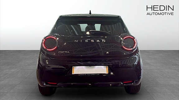 Nissan Micra 8 of 12