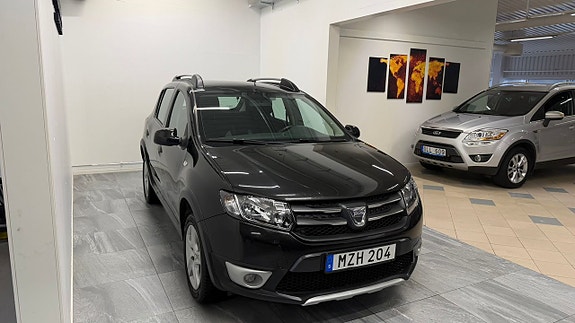 Dacia Sandero Stepway 2 of 5