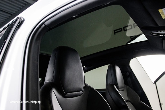 Porsche Cayenne 22 of 24